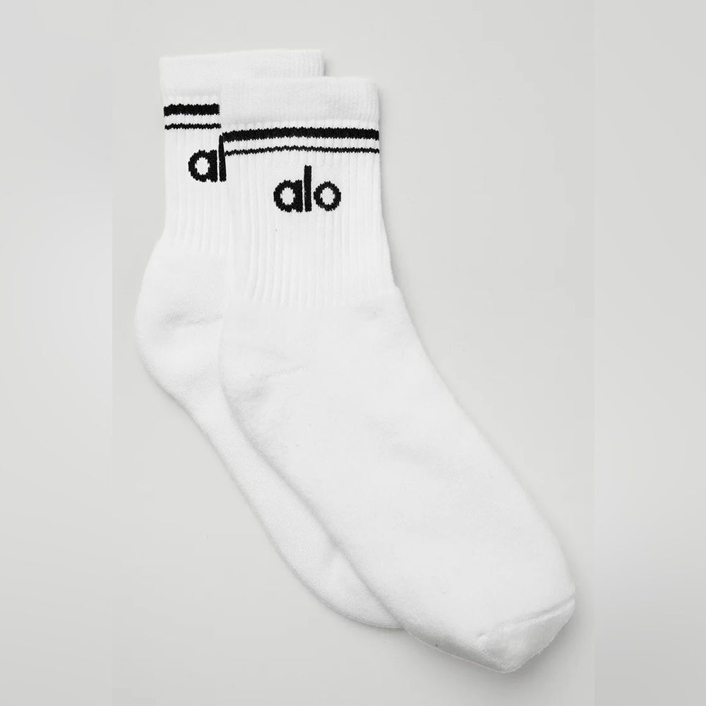 SOLD OUT ALO YOGA Unisex Half-Crew Throwback Sock NWOT - Picture 1 of 2